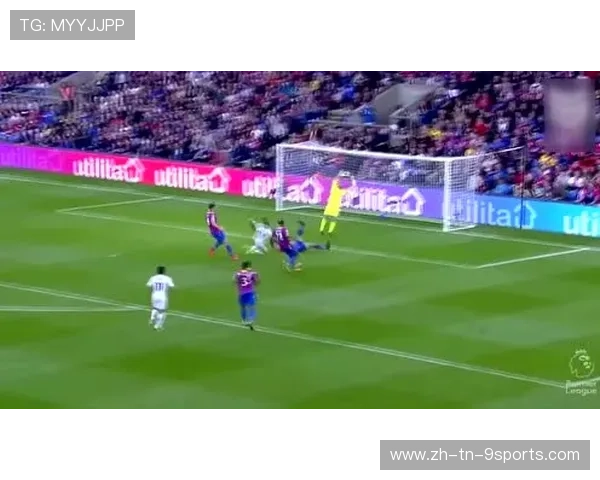 布鲁诺直塞传球打穿对手中场